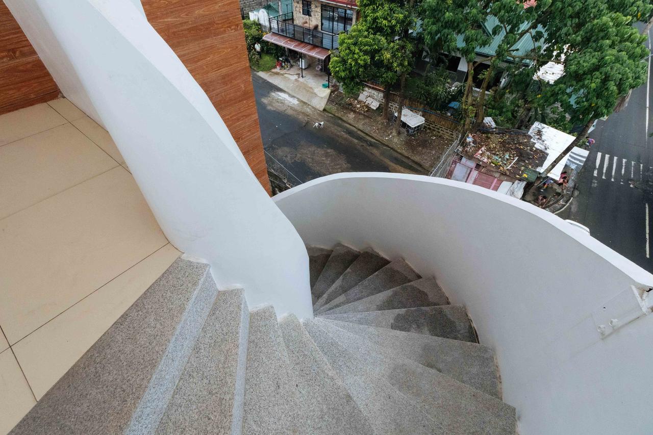 Reddoorz Plus Near Commonwealth Regalado Quezon City Zewnętrze zdjęcie
